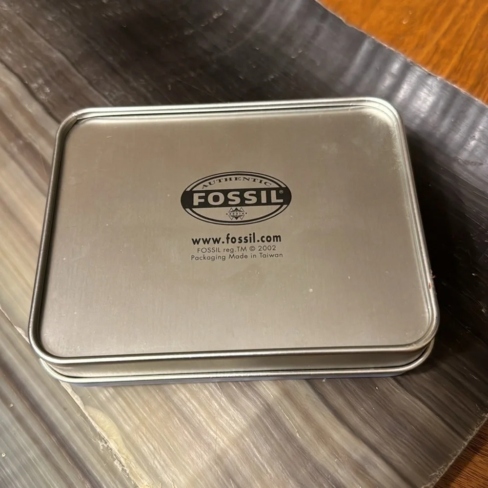 Fossil Resorts Tin Box California Awaits 1950s Nomad Station Wagon Storage Tin